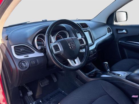 Used 2017 Dodge Journey SXT w/ Safe & Sound Group image 10