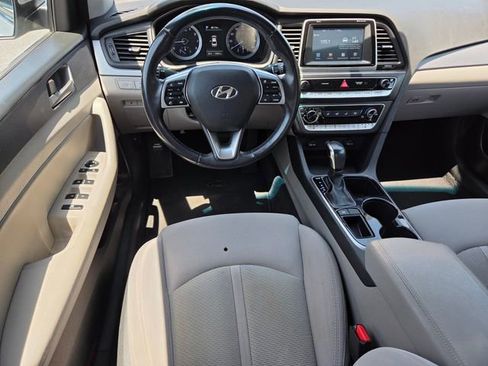 Used 2018 Hyundai Sonata SEL FWD image 12