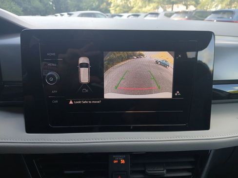 New 2025 Volkswagen Taos S image 19