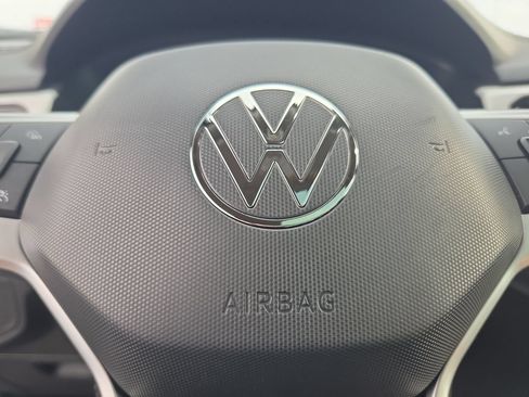 Used 2021 Volkswagen Atlas SEL Premium AWD/4WD image 23