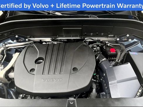 Certified 2025 Volvo XC90 B5 Core image 12