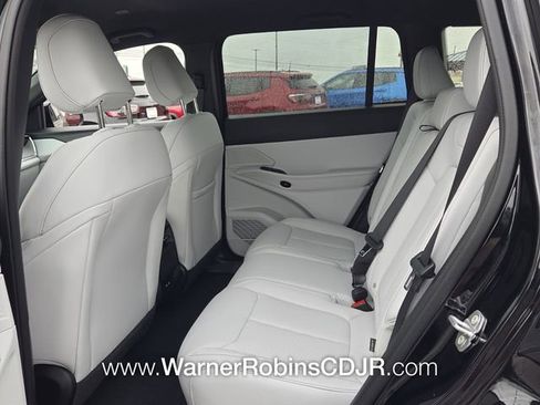 New 2026 Jeep Cherokee Limited image 6