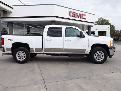 Used 2014 Chevrolet Silverado 3500 LTZ w/ LTZ Plus Package AWD/4WD image 7