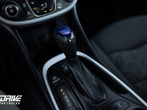 Used 2018 Chevrolet Volt LT image 30