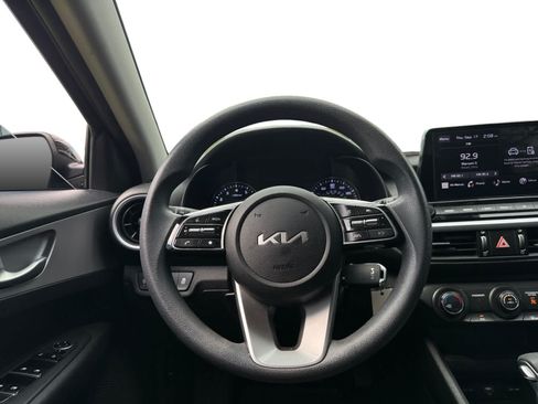Used 2023 Kia Forte LXS FWD image 13