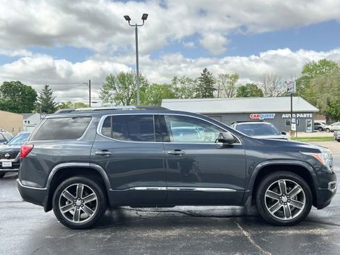 Used 2019 GMC Acadia Denali w/ Technology Package AWD/4WD image 13