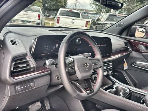 Certified 2026 Chevrolet Traverse RS w/ LPO, Floor Liner Package AWD/4WD image 10