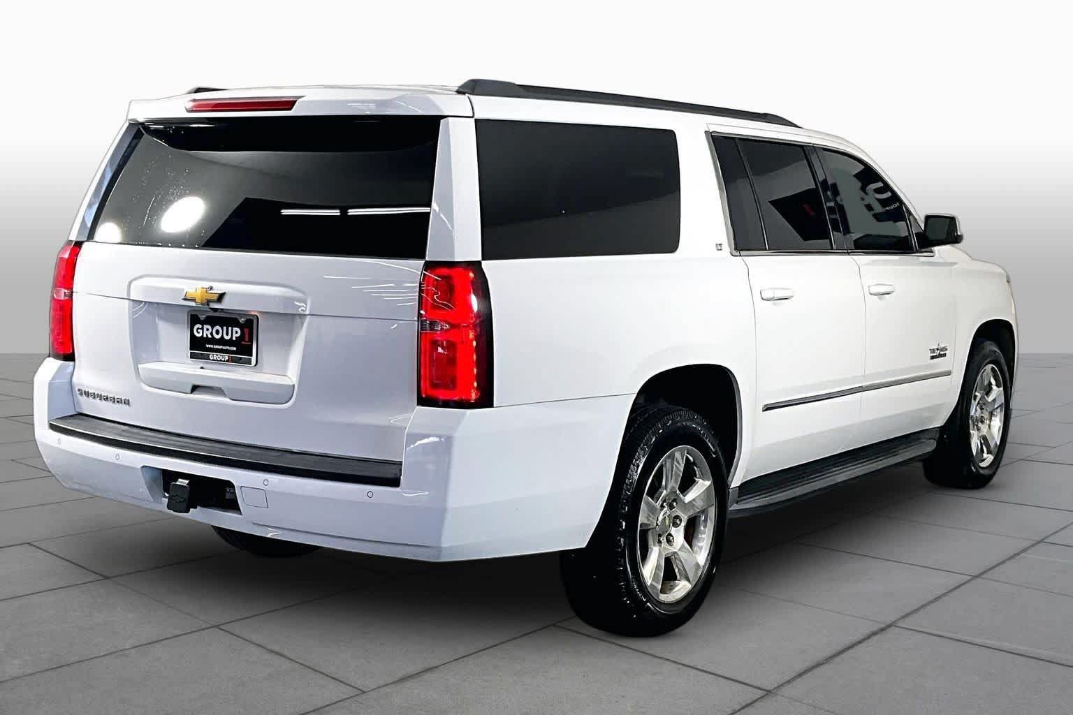 Used 2015 Chevrolet Suburban LT w/ Texas Edition RWD image 12