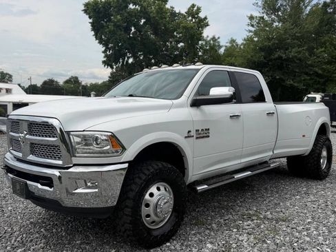 Used 2018 RAM 3500 Laramie AWD/4WD image 3