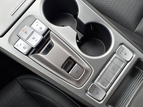 Used 2020 Hyundai Kona Limited image 27