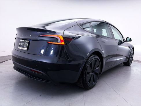 Used 2024 Tesla Model 3 Standard Range RWD image 16