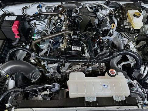 Certified 2025 Toyota Tacoma TRD Off-Road image 29