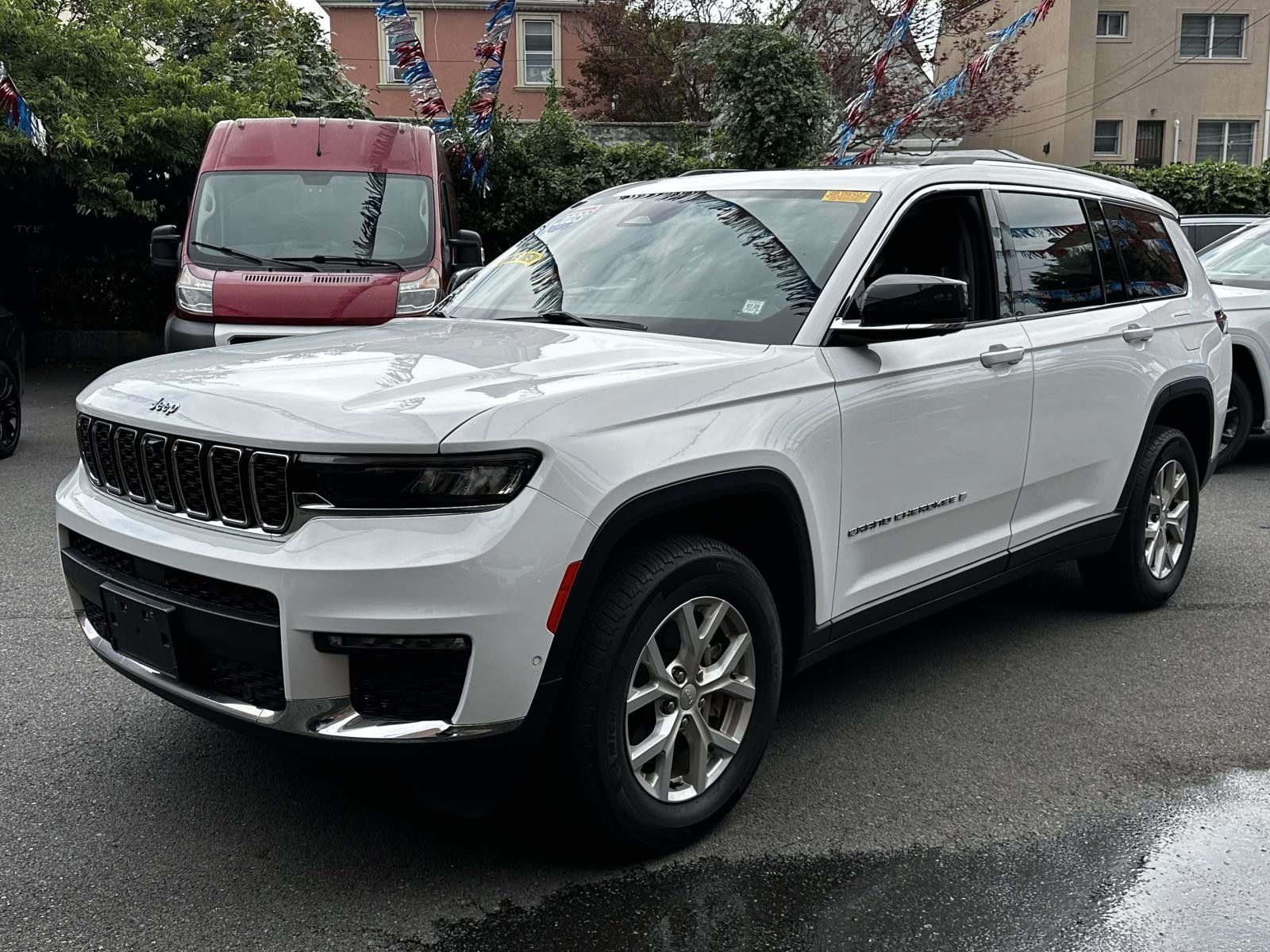 Used 2023 Jeep Grand Cherokee L Limited w/ Luxury Tech Group II AWD/4WD image 7