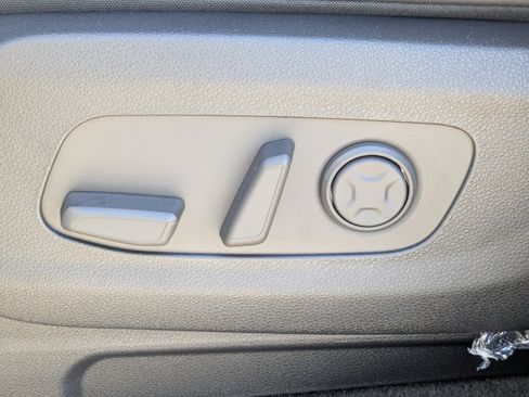 New 2026 Kia Carnival LXS image 26