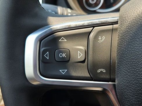 New 2025 RAM 2500 Big Horn AWD/4WD image 24