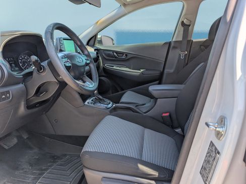 Used 2019 Hyundai Kona SEL FWD image 17