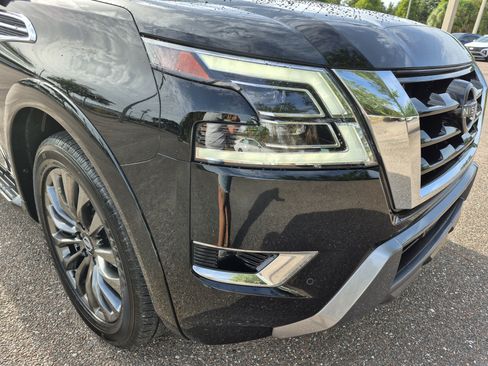 Certified 2023 Nissan Armada Platinum w/ Captain's Chairs Package RWD image 11