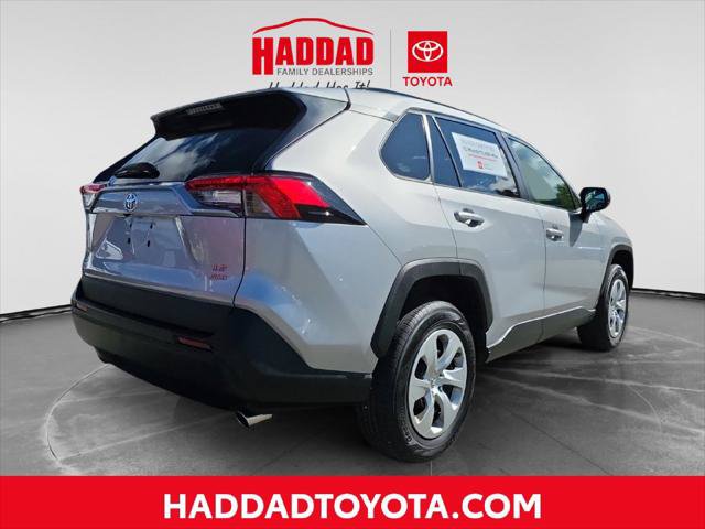 Certified 2021 Toyota RAV4 LE w/ Carpet Mat Package (TMS) AWD/4WD image 6