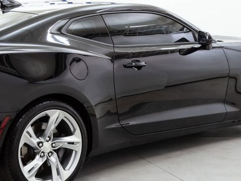 Used 2021 Chevrolet Camaro SS image 16