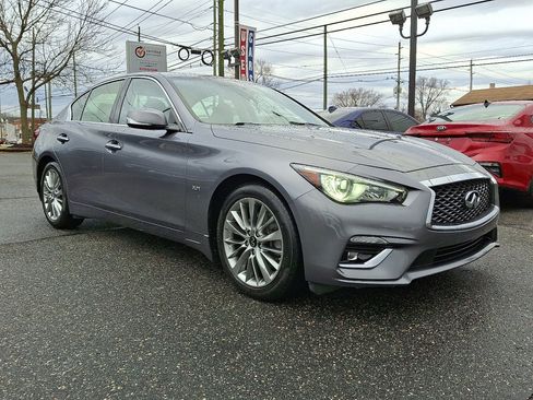 Used 2019 INFINITI Q50 Luxe w/ Essential Package (3.0T Luxe) image 7
