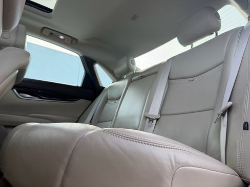 Used 2013 Cadillac XTS Premium image 9