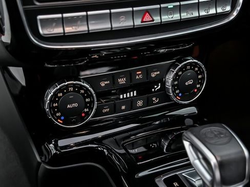 Used 2017 Mercedes-Benz G 63 AMG 4MATIC image 34