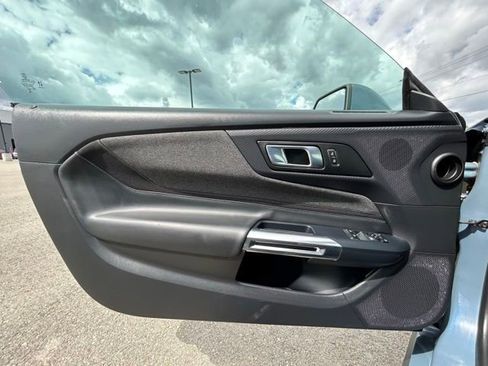Used 2024 Ford Mustang Coupe RWD image 27