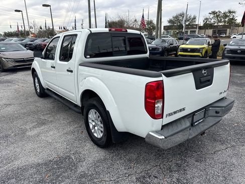 Used 2018 Nissan Frontier SV image 9