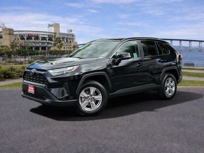 Used 2025 Toyota RAV4 XLE w/ Weather Package
