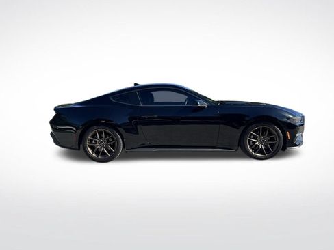 Used 2025 Ford Mustang Premium RWD image 4