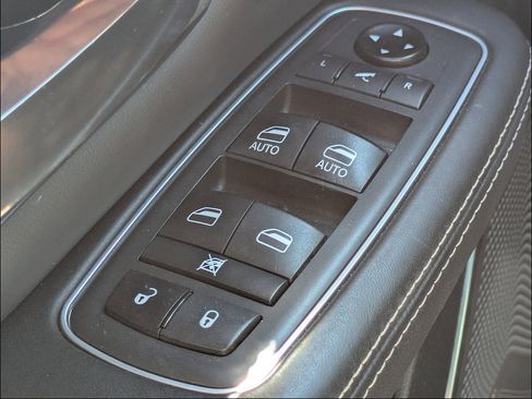 Used 2021 RAM 1500 Limited AWD/4WD image 29