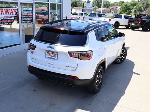 Used 2022 Jeep Compass Limited AWD/4WD image 32