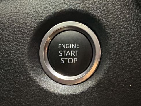 Used 2024 Toyota Corolla SE FWD image 17