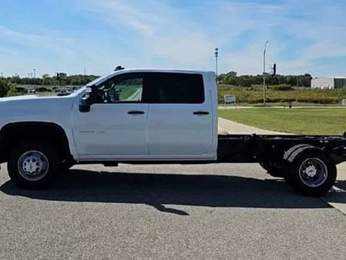 New 2026 Chevrolet Silverado 3500 W/T w/ WT Convenience Package AWD/4WD image 5