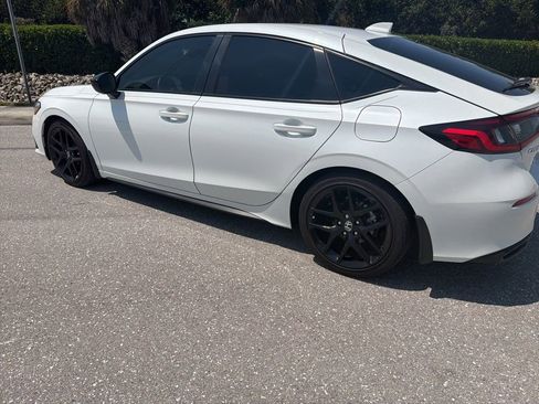 Used 2023 Honda Civic Sport image 12