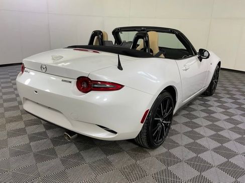 Used 2025 MAZDA MX-5 Miata Grand Touring w/ Weather Package image 6
