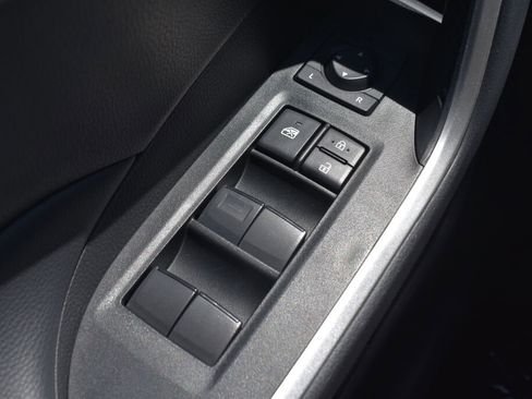 Certified 2025 Toyota RAV4 LE AWD/4WD image 15