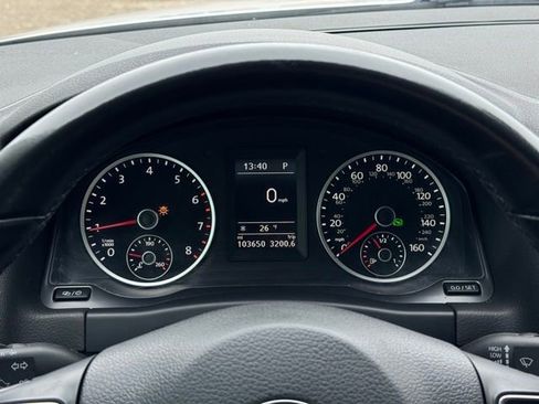 Used 2017 Volkswagen Tiguan S image 28