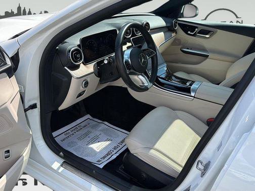Used 2025 Mercedes-Benz C 300 4MATIC Sedan image 10
