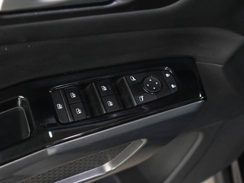 Used 2023 Nissan Pathfinder SL AWD/4WD image 21
