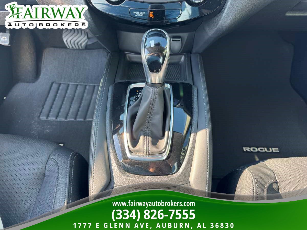 Used 2018 Nissan Rogue SL w/ Premium Package FWD image 24