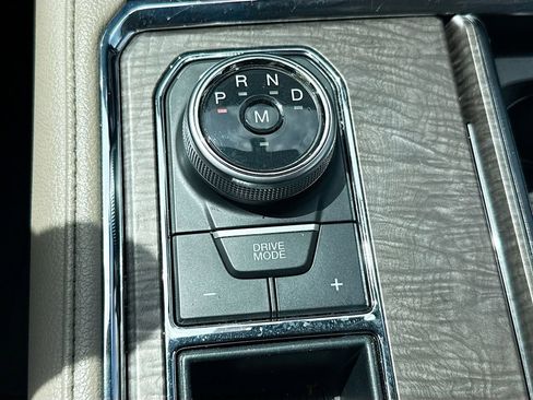 Used 2020 Ford Expedition Limited RWD image 18