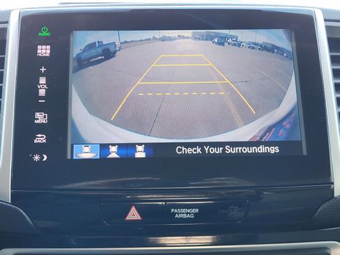 Used 2016 Honda Pilot Touring image 21