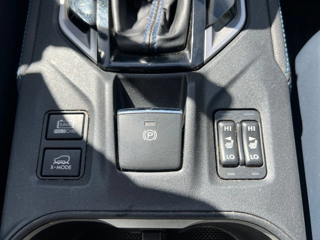Used 2020 Subaru Crosstrek Hybrid w/ Moonroof Package w/Navigation AWD/4WD image 27