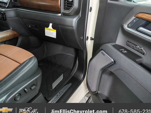 New 2026 Chevrolet Silverado 1500 High Country AWD/4WD image 26