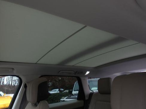 Used 2020 Land Rover Range Rover Sport HSE Dynamic image 13