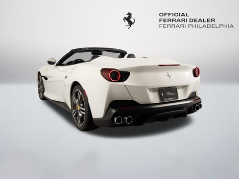 Certified 2020 Ferrari Portofino RWD image 6