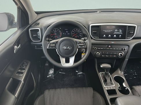 Used 2022 Kia Sportage LX AWD/4WD image 10