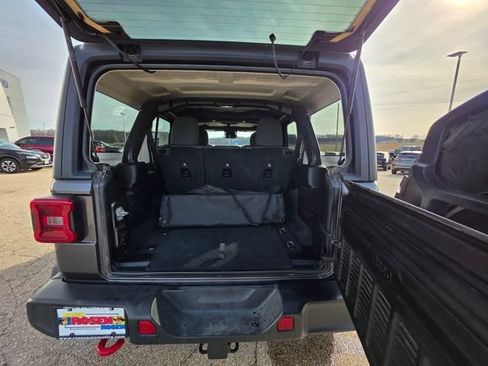 Used 2025 Jeep Wrangler Unlimited Rubicon AWD/4WD image 45