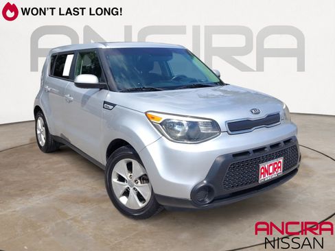 Used 2015 Kia Soul FWD image 1